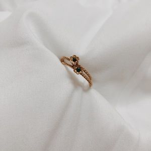 Flower gemstone crystal stacking rings